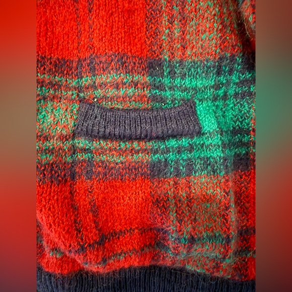 Vintage Colter Bay International Plaid Cardigan Sweater with Gold Buttons Size L - Picture 8 of 15